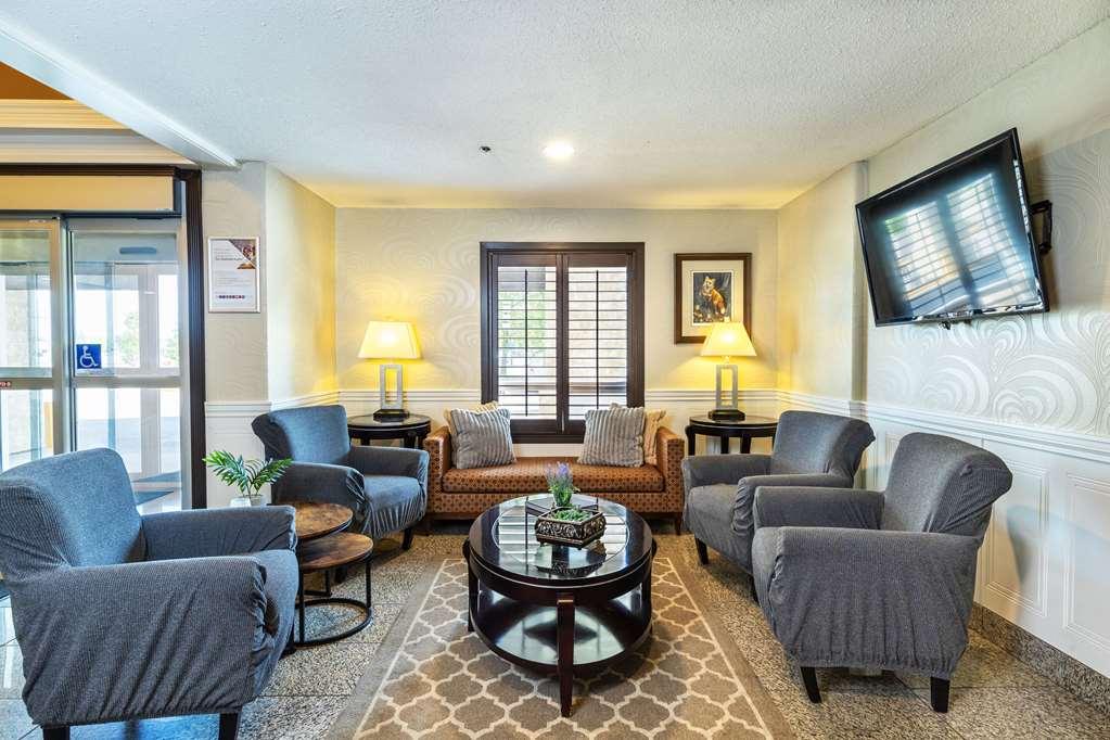 Quality Inn & Suites Yorkton Dalaman gambar