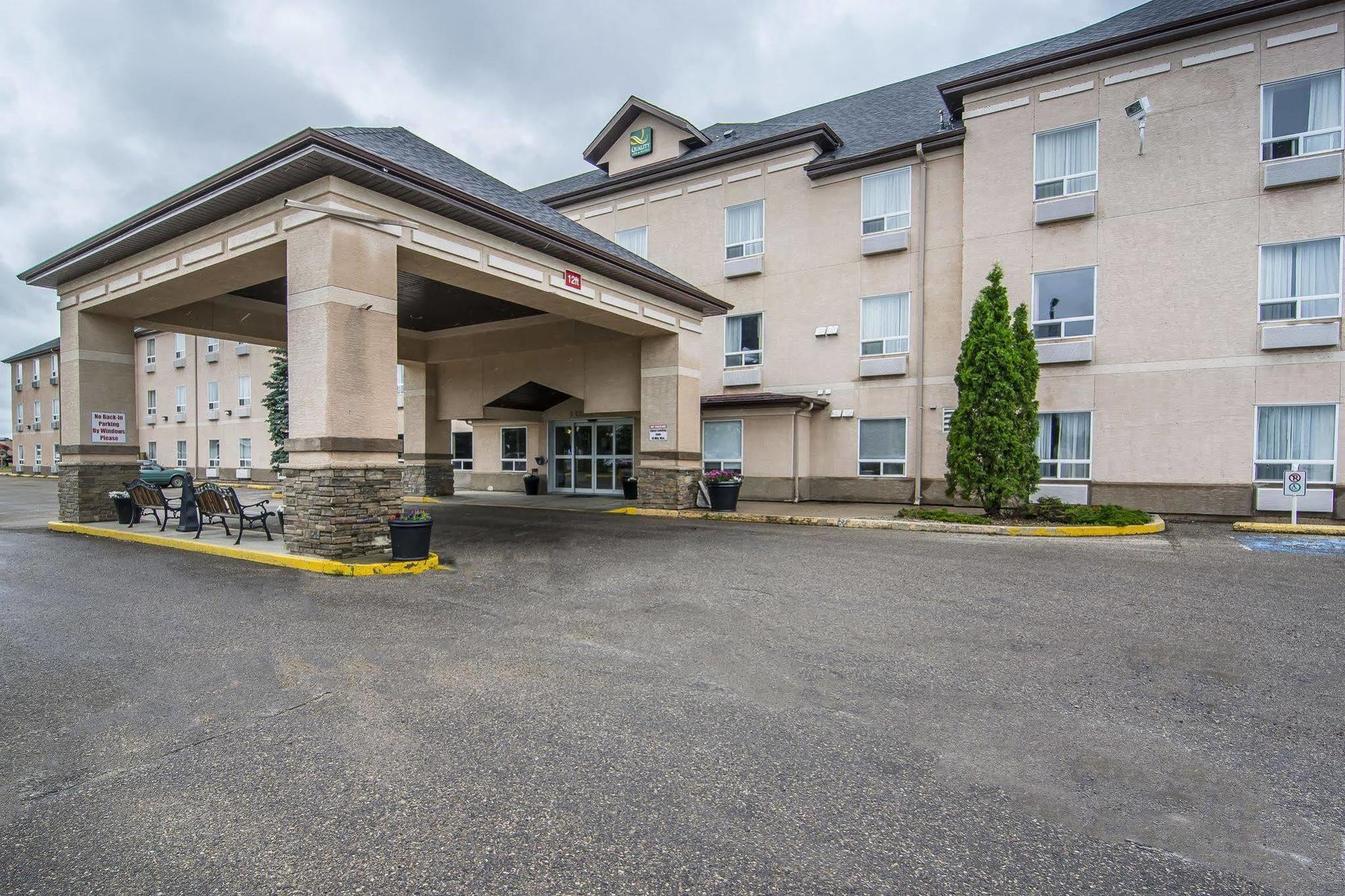Quality Inn & Suites Yorkton Luaran gambar